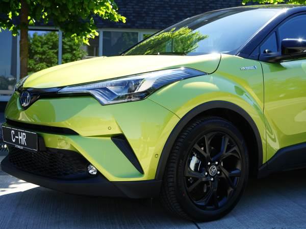 C-HR Neon Lime Front